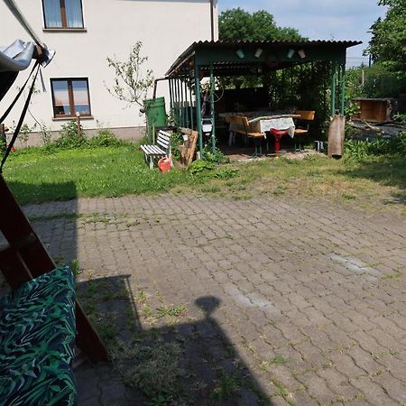 Ferienwohnung im Einfamilienhaus, Automobil und Robert Schumann Stadt Zwickau Exterior foto