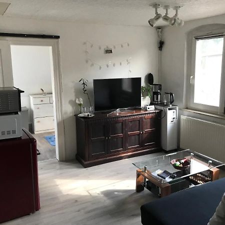 Ferienwohnung im Einfamilienhaus, Automobil und Robert Schumann Stadt Zwickau Exterior foto