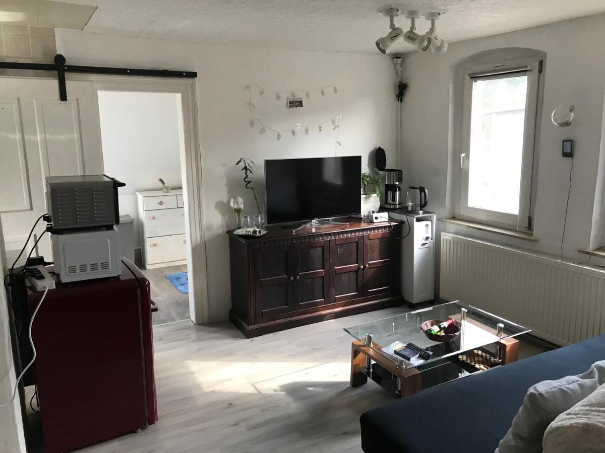 Ferienwohnung im Einfamilienhaus, Automobil und Robert Schumann Stadt Zwickau Exterior foto
